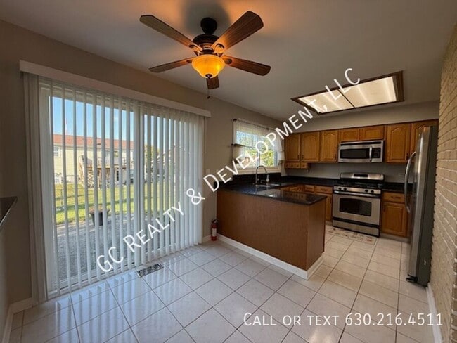 Building Photo - 344 Boulder Dr