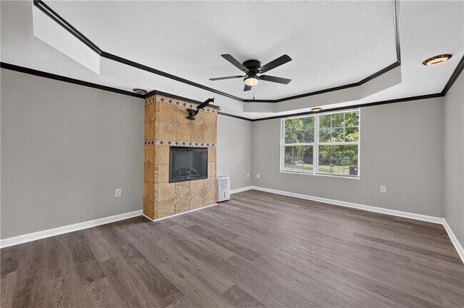 Building Photo - 437 Waterbury Way