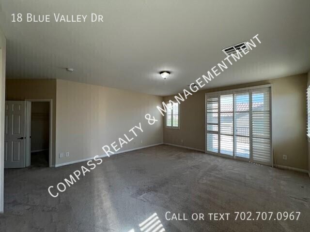 Building Photo - 18 Blue Valley Dr