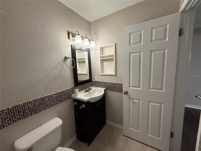 Building Photo - 1337 Coolmont Dr