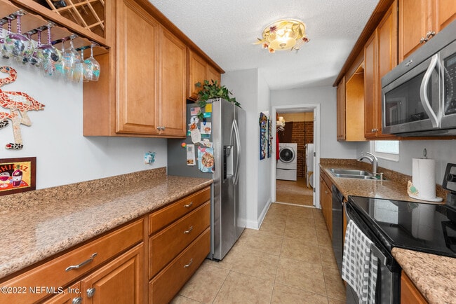 Building Photo - 121 Bluefish Ave