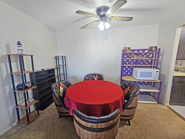 Building Photo - 3201 Emerson St