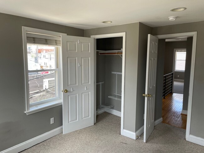 Building Photo - 1612 Elkins Ln