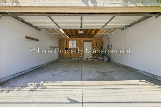 Building Photo - 2044 N Ogden St