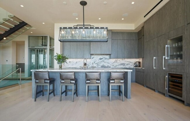 Building Photo - Luxury Coastal Escape w/ Resort-Style Amen...