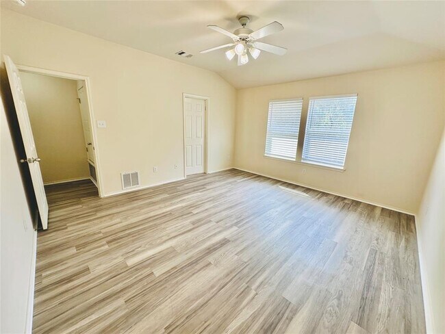 Building Photo - 2205 Boyds Way