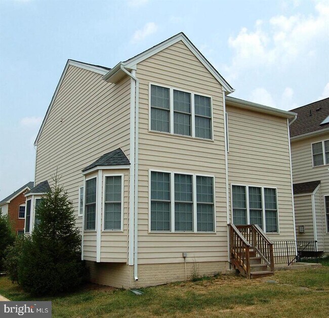 Building Photo - 42555 Pelican Dr