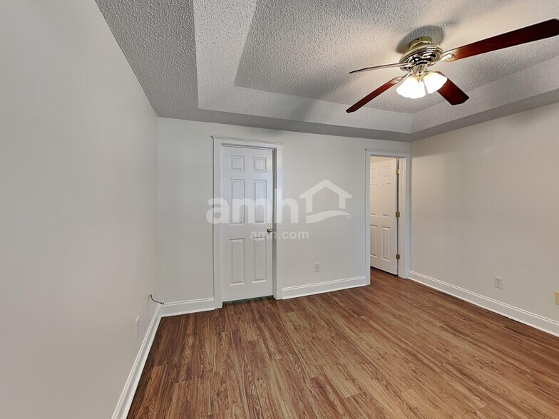 Building Photo - 13429 Glenwyck Ln