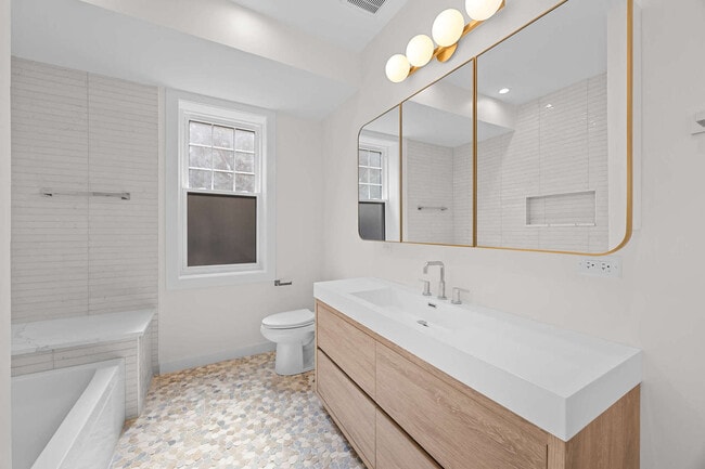 Building Photo - 4437 N Whipple St