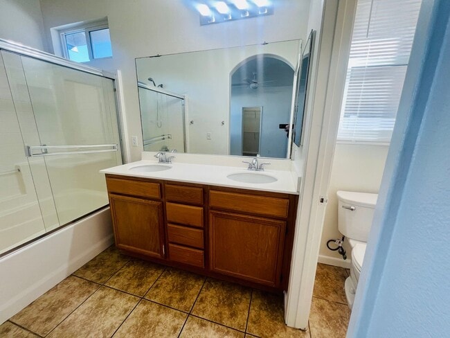 Building Photo - Charming Single-Story 3-Bedroom Home with Bonus Room