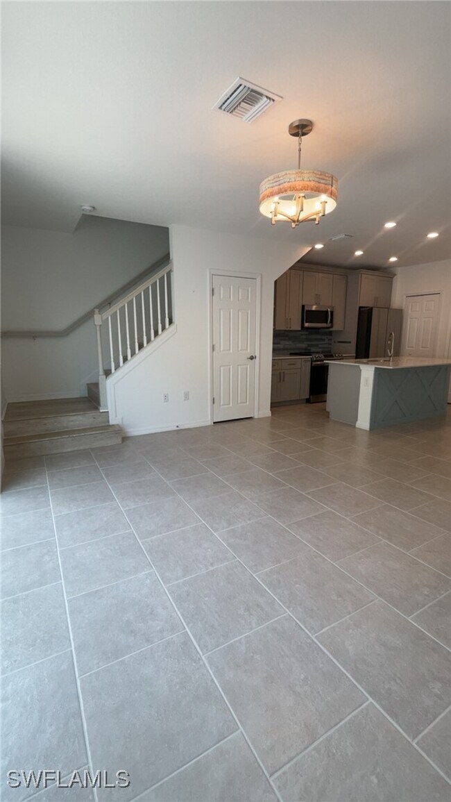 Building Photo - 14195 Oviedo Pl