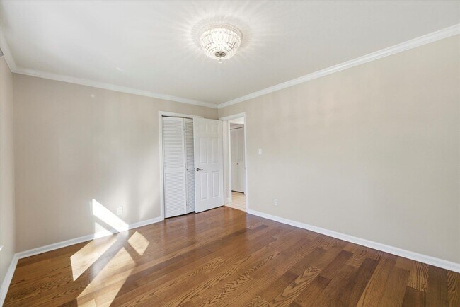 Building Photo - 602 Middlebrooks Cir