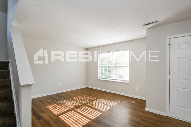 Building Photo - HOME FOR RENT!!