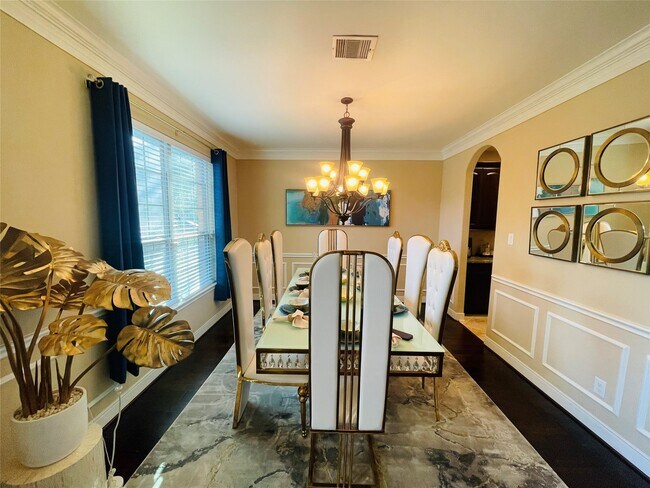 Building Photo - 5811 Tarpon Bay Ct