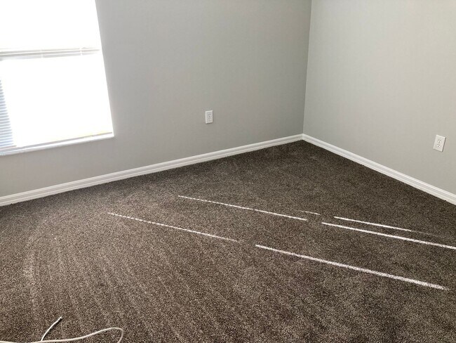 Building Photo - 447 Knightsbridge Cir