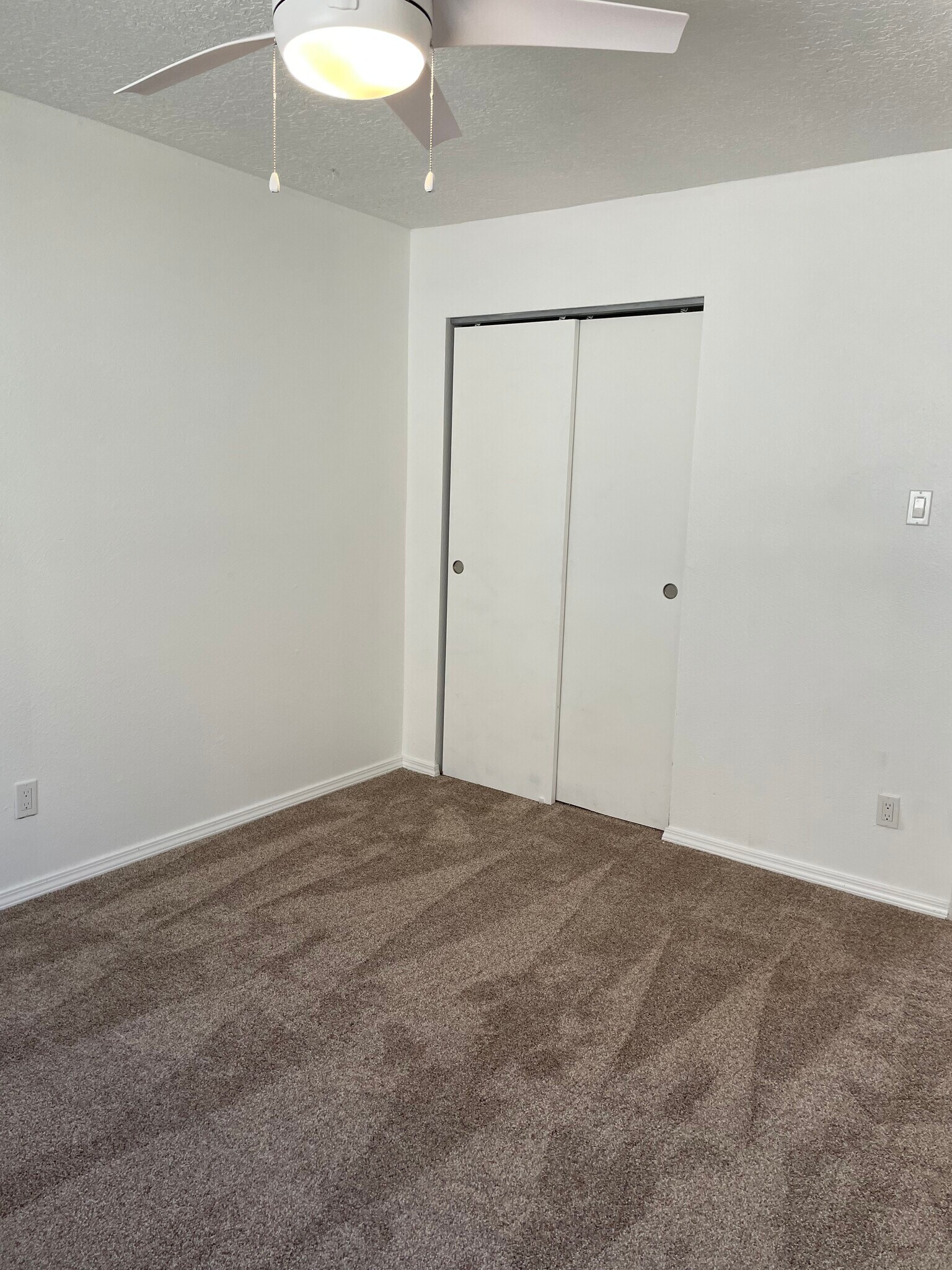 Building Photo - 2604 Muriel St NE