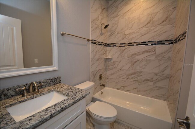Building Photo - 17 Zoeller Ct