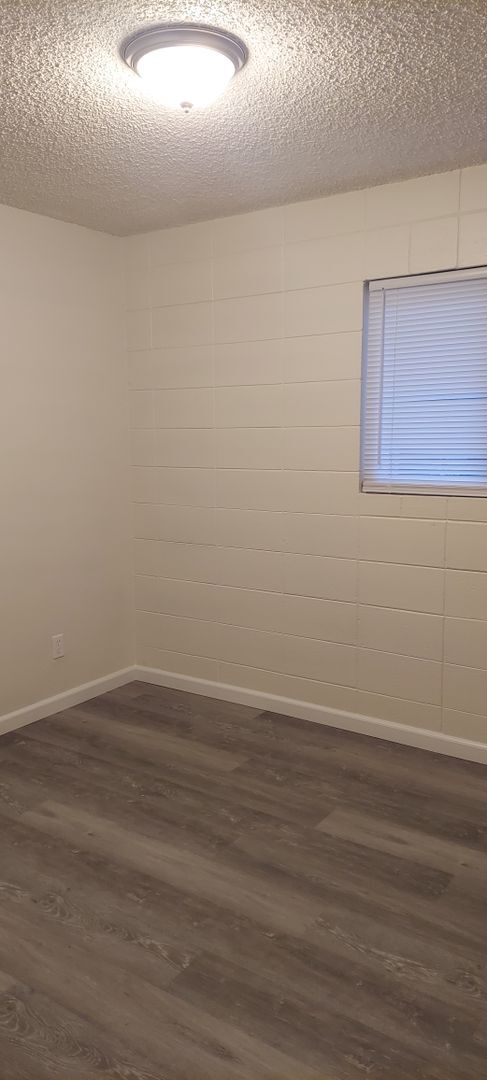 Building Photo - CP253