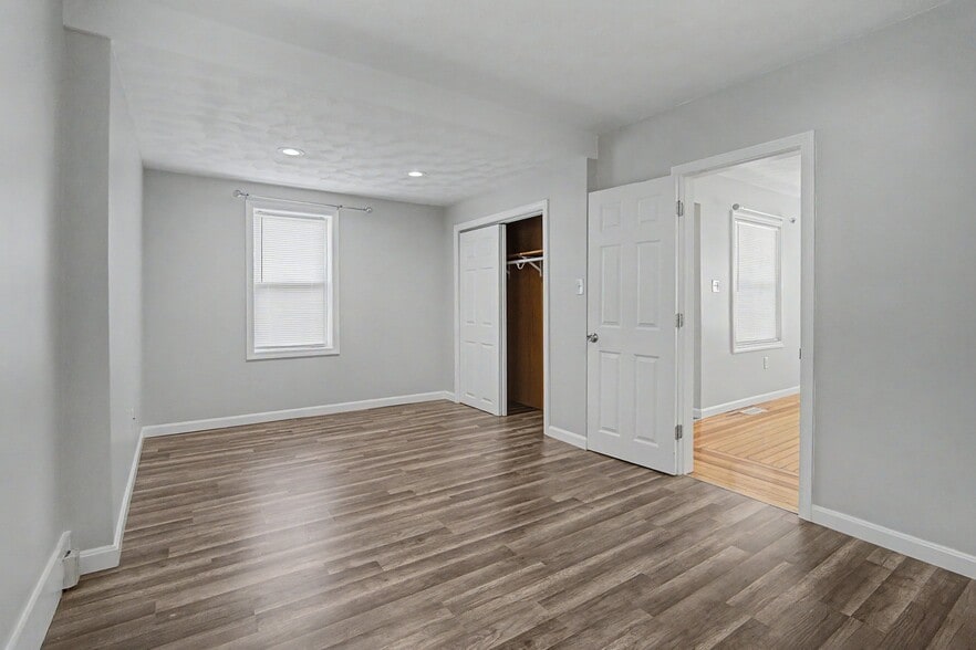 Building Photo - 48 Audubon Ave