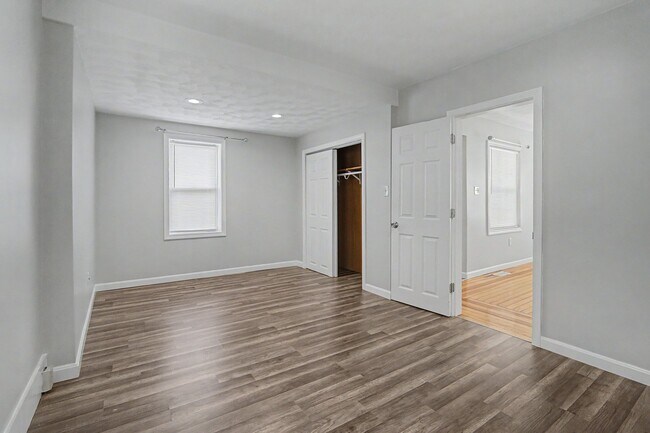 Building Photo - 48 Audubon Ave