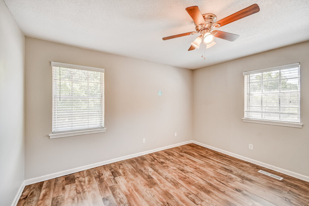 Building Photo - 1760 Sonia Dr
