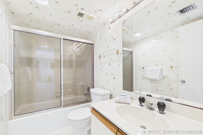 Building Photo - 400 Ocean Trail Way