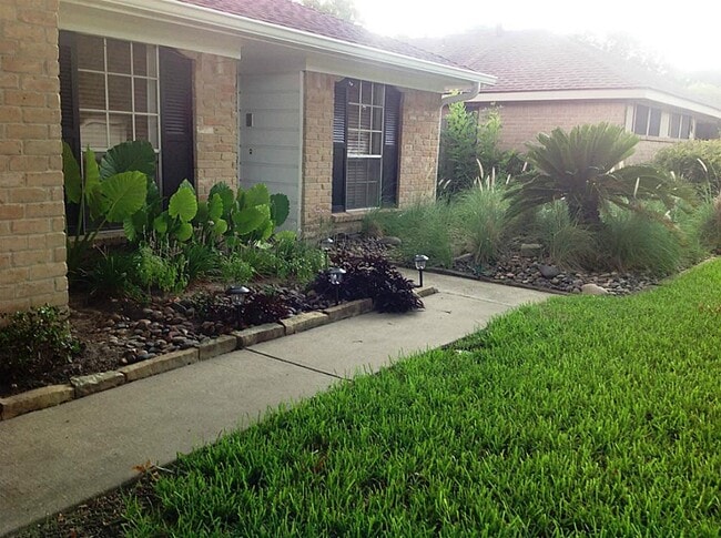 Building Photo - 12643 Westella Dr