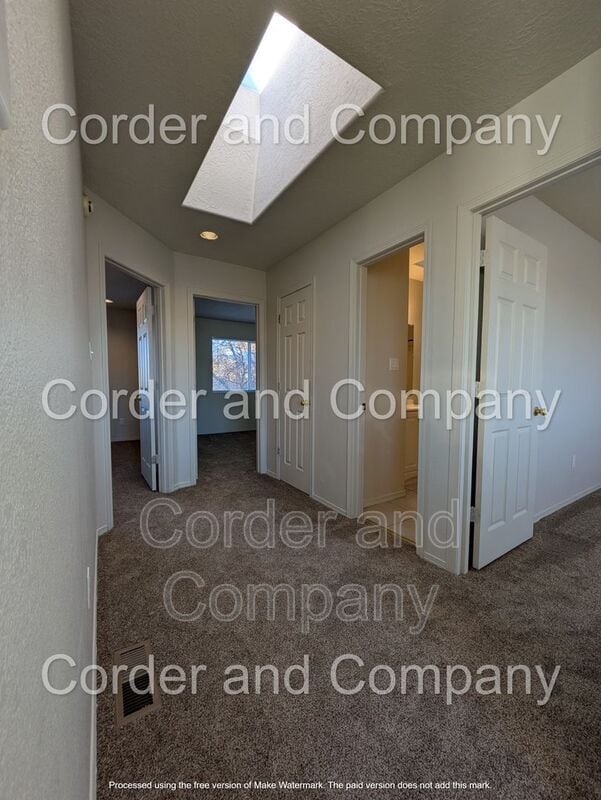 Building Photo - 11243 Campo Del Oso Ave NE