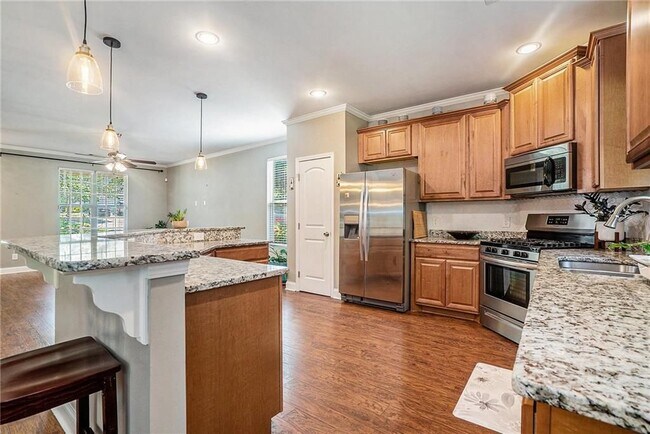 Building Photo - 2061 Hutton Dr
