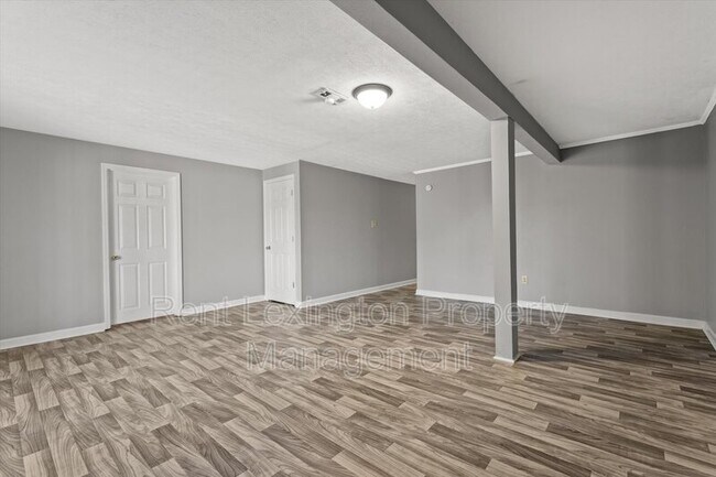 Building Photo - 4360 Cobblestone Knoll Dr