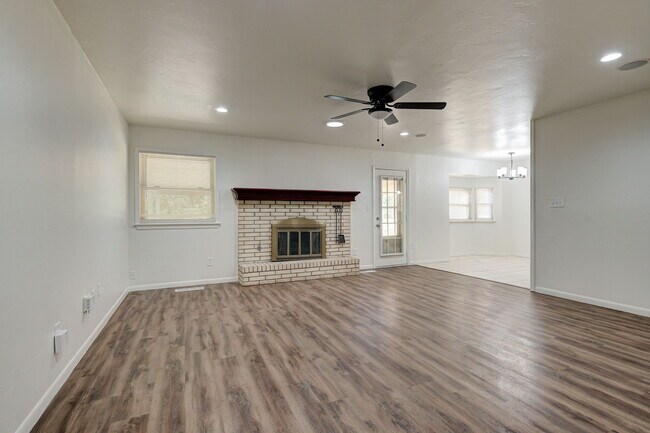 Building Photo - 4012 NW 62nd Terrace
