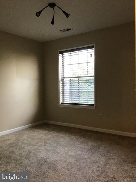 Building Photo - 6609 Rapid Water Way