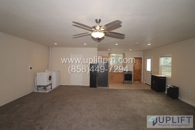 Building Photo - 766 S Grade Rd