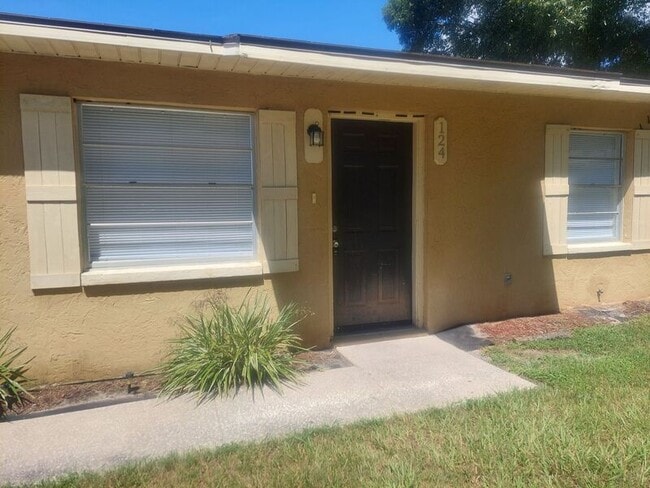 Building Photo - 124 Rebecca Ln