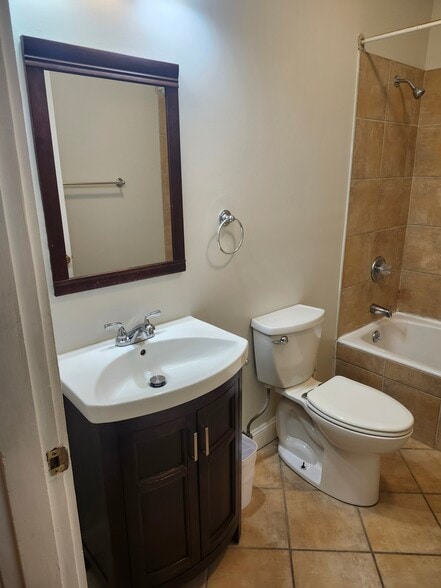 Building Photo - 4387 Westminster Pl