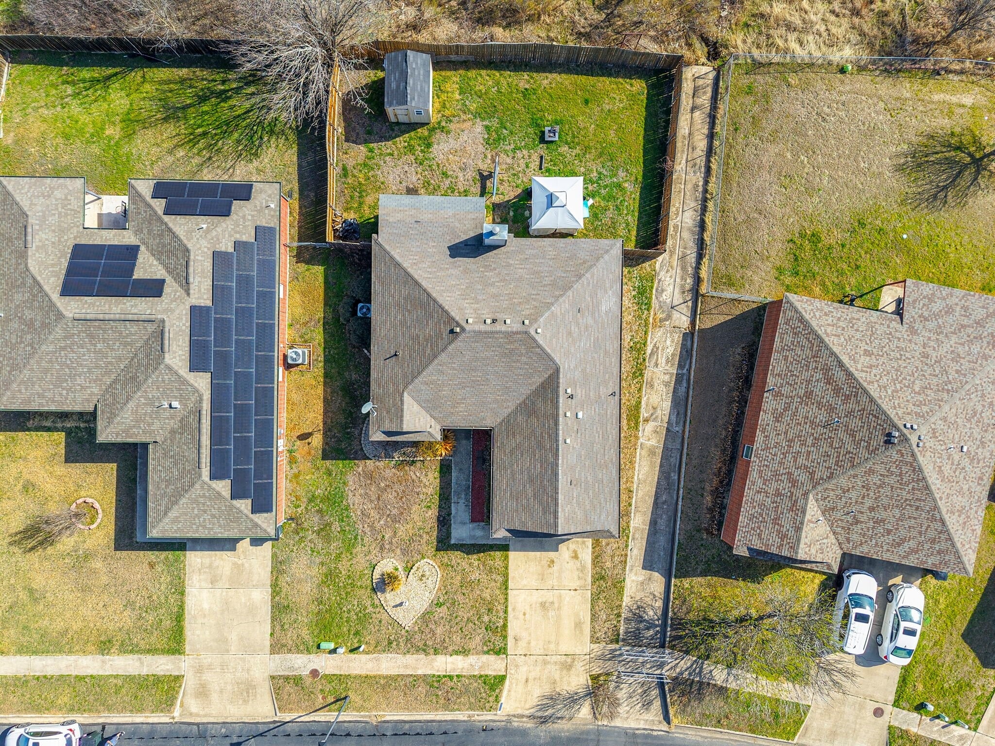 Building Photo - 3208 Viewcrest Dr