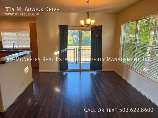 Building Photo - 614 NE Adwick Dr