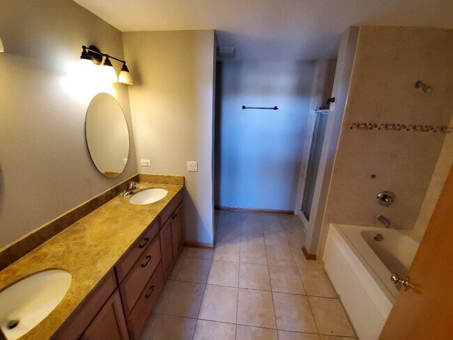 2nd level bathroom - 9207 Gerritsen Ave