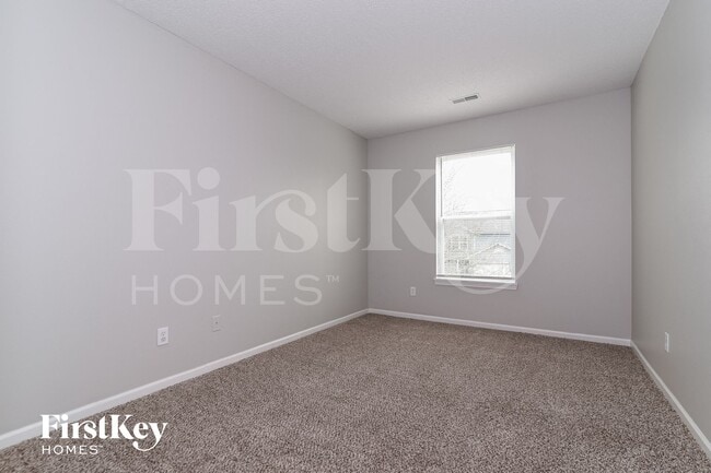 Building Photo - 7138 Parklake Pl