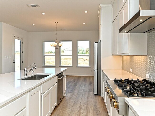 Building Photo - 270 Prairie Clover Dr