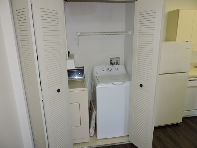 Building Photo - 1Bedroom Condo - Lakewood Park, Altamonte ...