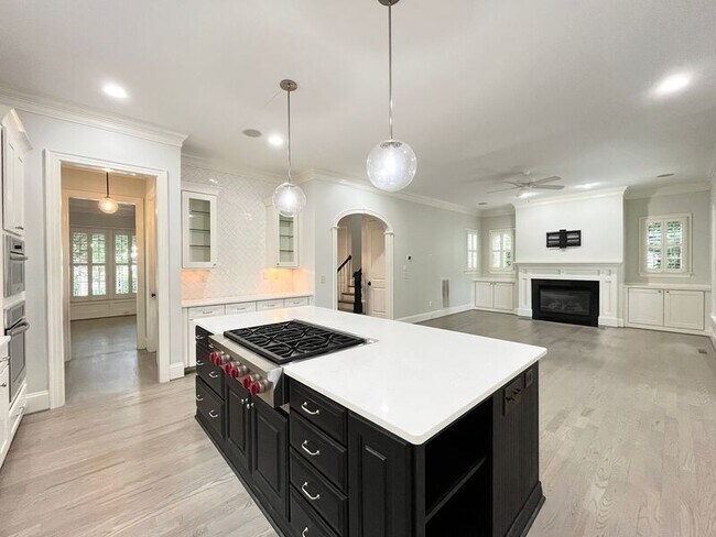 Building Photo - 535 Guilford Cir
