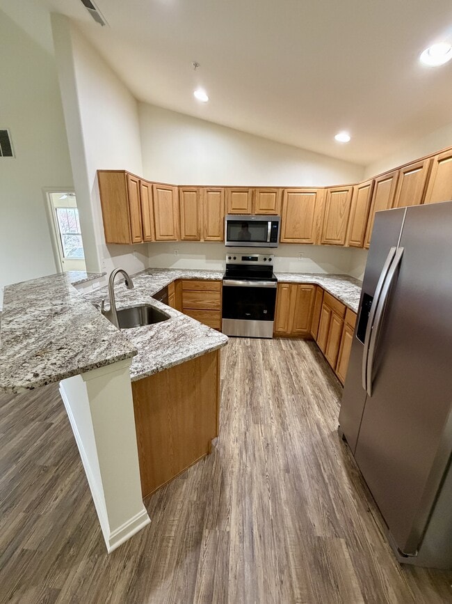 Building Photo - 3203 E Brookmyer Dr