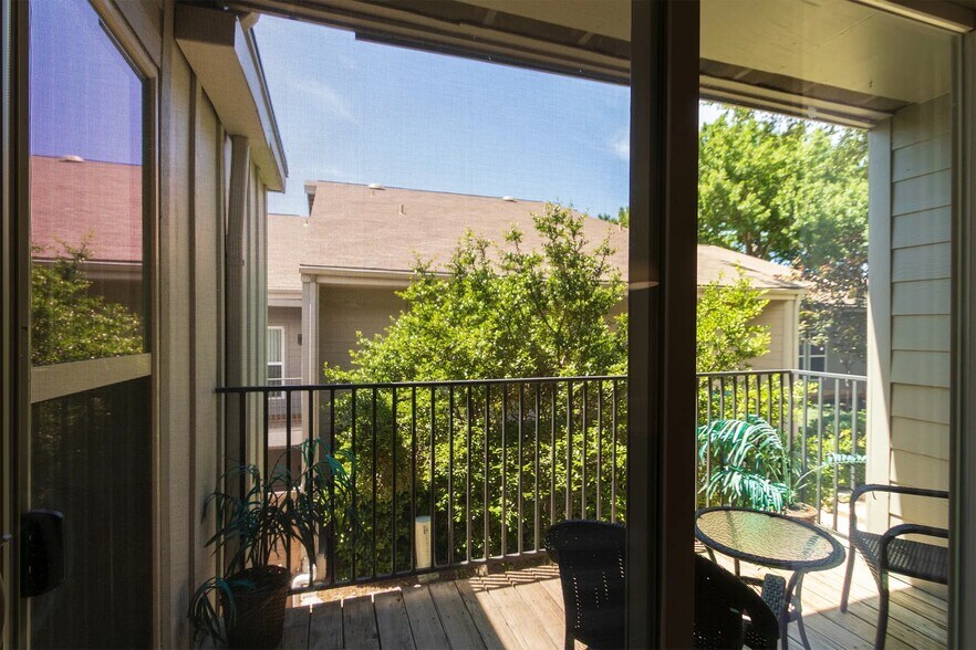 Building Photo - 6251 Melody Ln