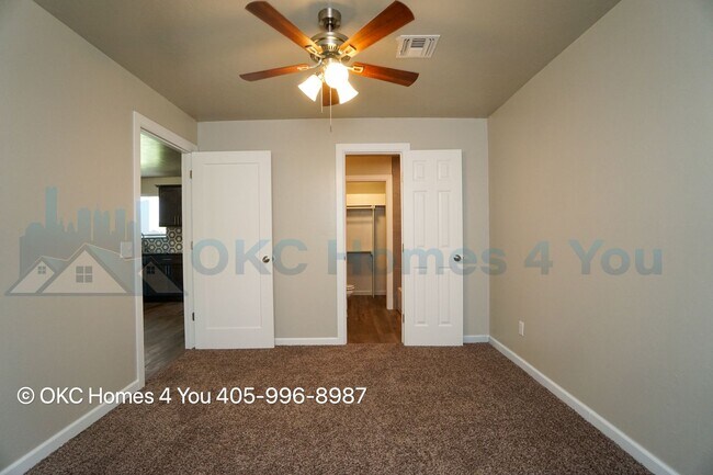 Building Photo - Recently Updated!