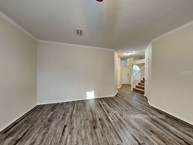 Building Photo - 2703 Magnolia Ln