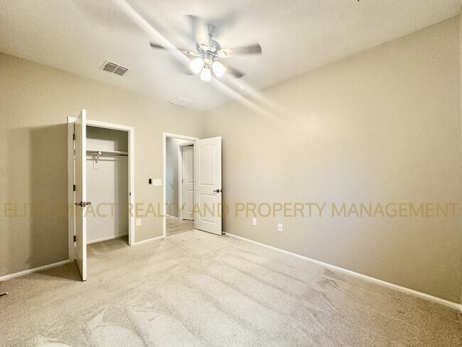 Building Photo - 9814 E Miller Peak Trl