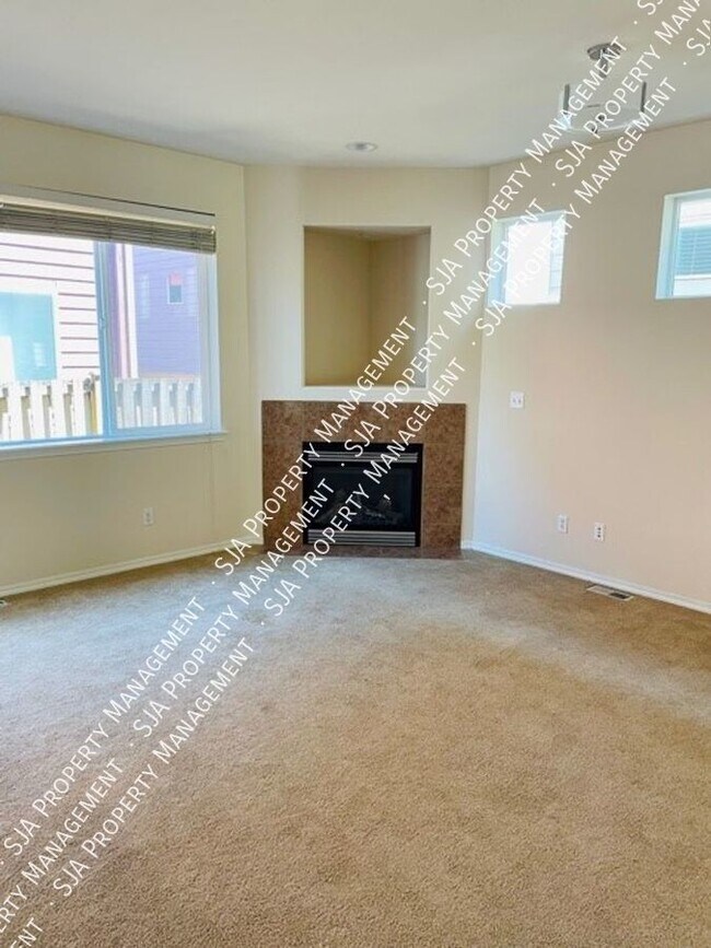 Building Photo - 4117 151st St SE