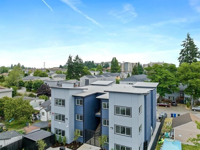 Interior Photo - Cedar Place