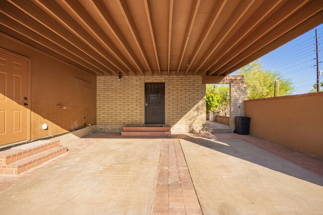 Building Photo - Cave Creek, AZ Rental Listing